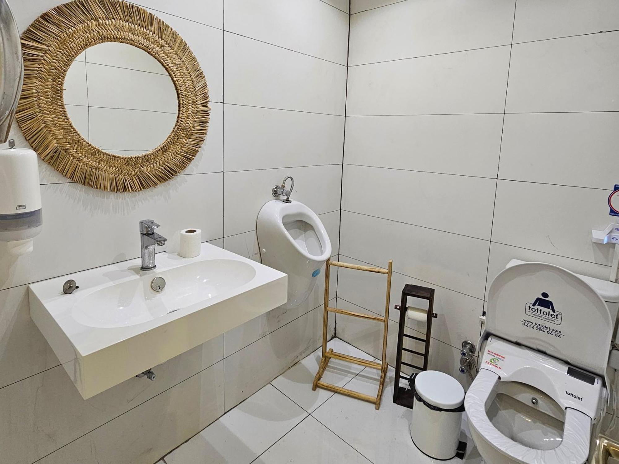 Hotel Azure Bay à Ayvaryara Extérieur photo
